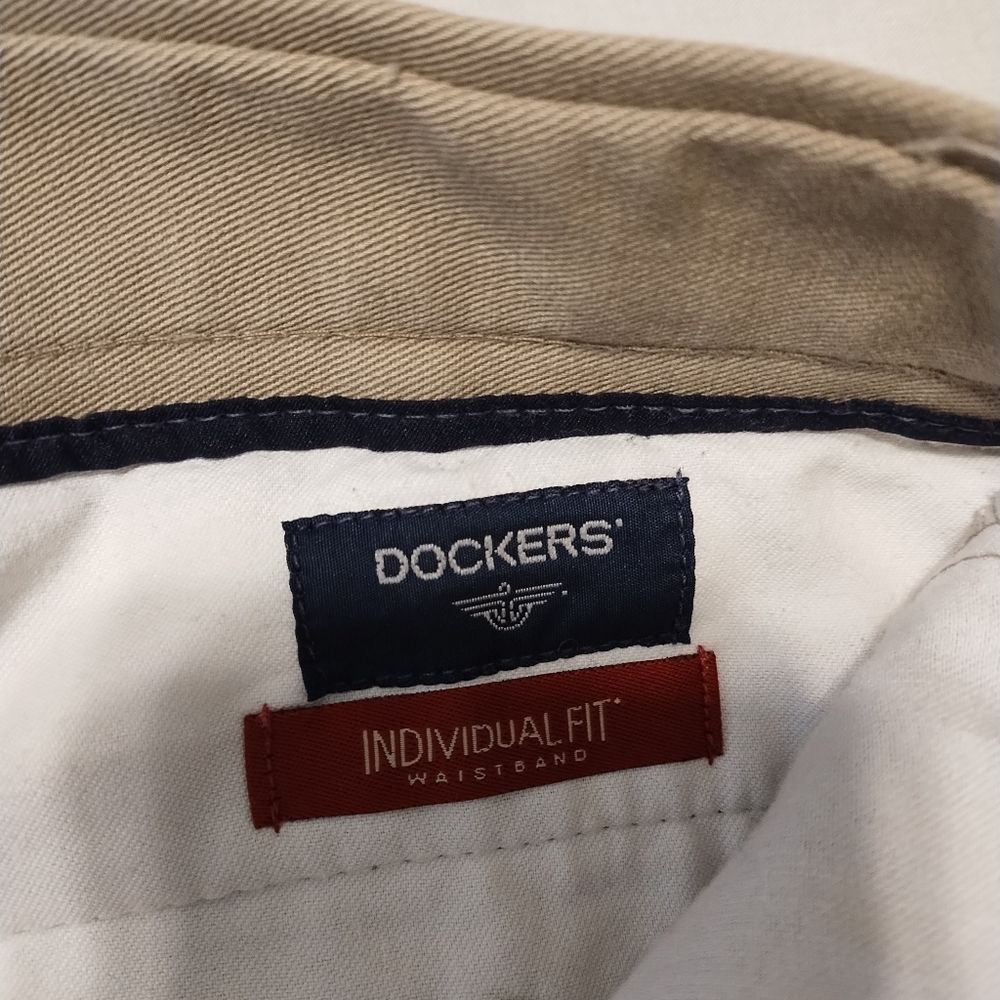 🟢3/$11 Men's Dockers Khaki Dress Pants - Picture 4 of 6